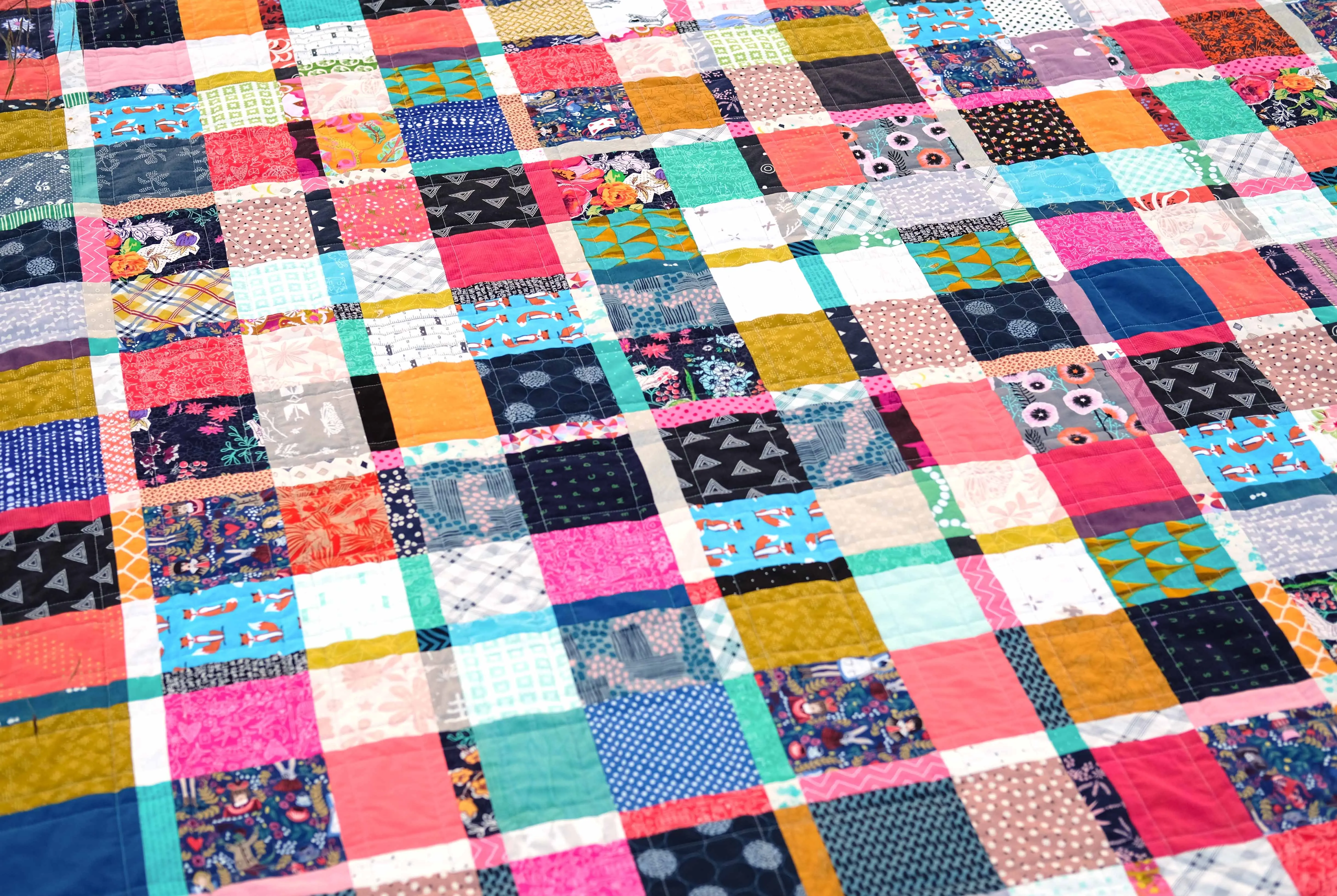 Plaid-ish Scrap Quilt Tutorial